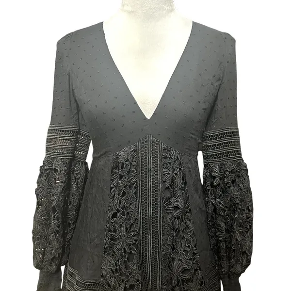 Bardot Mini Dress Black Lace Bell Sleeve V Neck Romantic Boho XS/4 NWOT Cocktail - Image 4