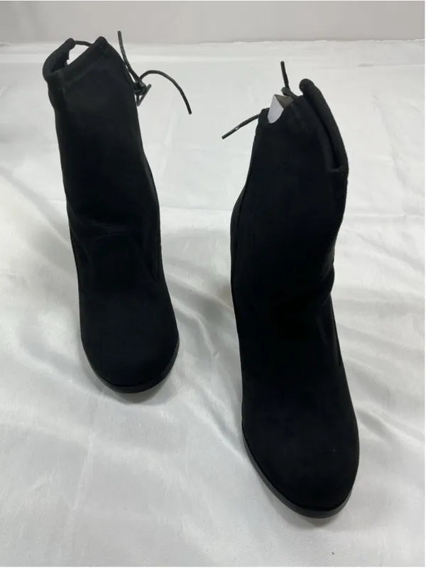 Womans New Chase & Chloe Solvang Pullon Ankle Boots Size 10 Black - Image 2