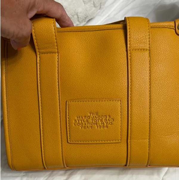 Marc Jacobs Tote Bag Leather Small - Image 6