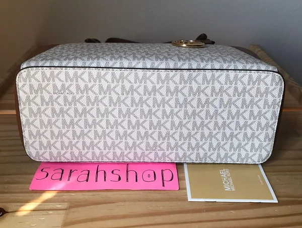 Michael Kors Purse - Image 6