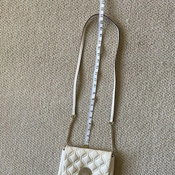 Kate Spade Aster Court Naomi Crossbody Bag Purse Quilted White Red Lining VEUC - Image 10