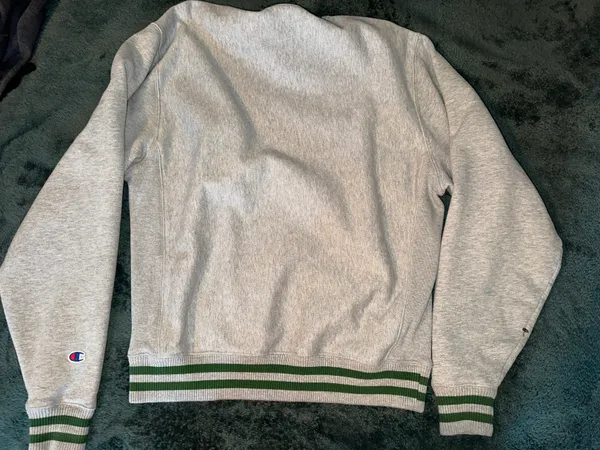 Champion Vintage Crewneck - Image 4