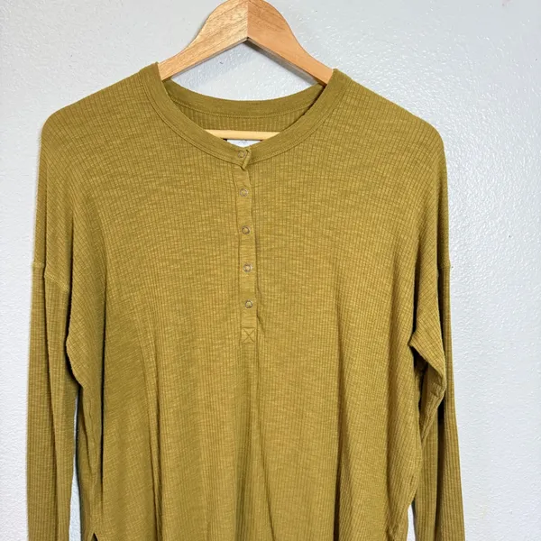 OFFLINE by Aerie Olive Green Waffle Knit Henley Long‎ Sleeve Shirt XS - Image 5