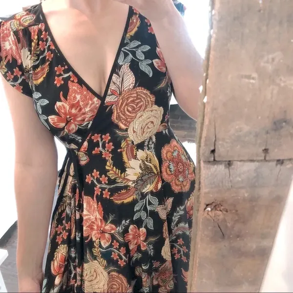 Xhilaration xsmall Flirty floral wrap style dress - Image 5