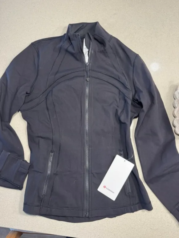 Lululemon Define Jacket Luon black - size 10 - Image 3