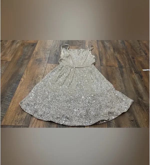 SO Party Dress Champagne Sequins Spaghetti Strap, Size Medium, Dance Cocktail - Image 7