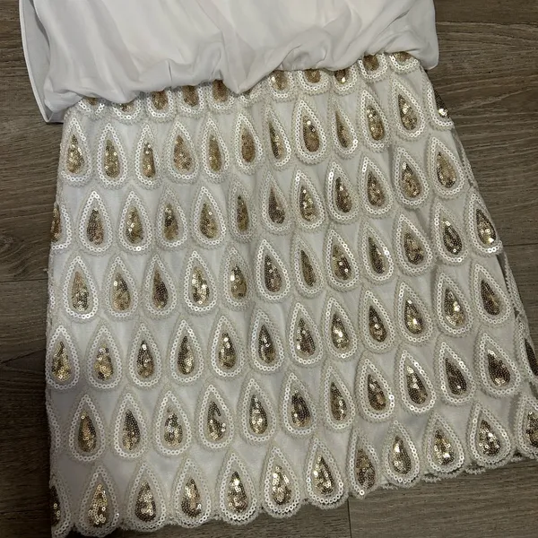 Boohoo White and Gold Sequin Dress - Image 2