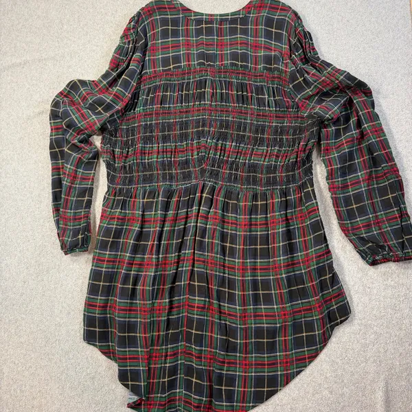 Torrid Womens Plus Size 2 (2X) Black Red Green Plaid Smocked Blouse Top High Low - Image 9