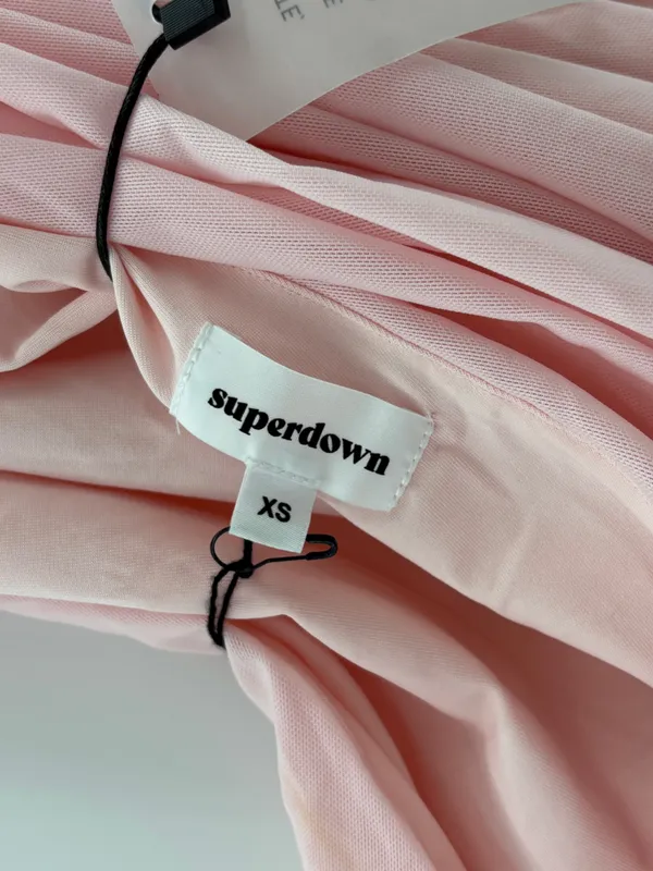 Revolve Superdown Juliet Midi Dress in Baby Pink - Image 6