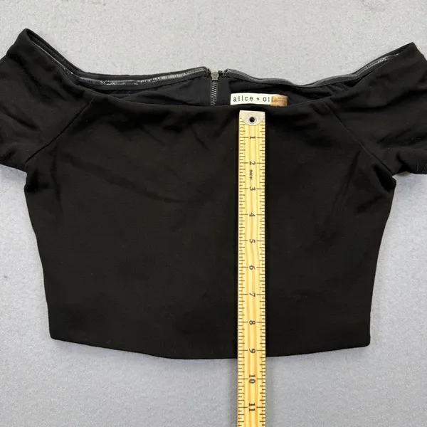 Alice‎ + Olivia Black Off Shoulder Crop Top Exposed Zipper R604089351 Womens S - Image 5