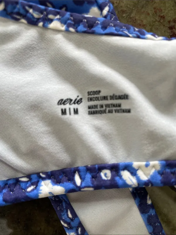 AERIE Wide Strap Plunge Bikini Top in Brilliant Blue Floral Size M - Image 13