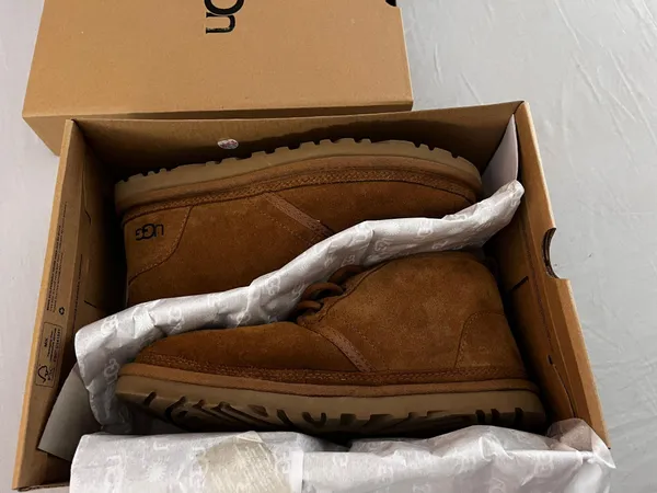 UGG Neumel Boots - Image 2
