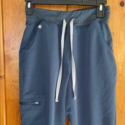 FIGS Navy Blue Jogger Pants pants XS Zamora tapered pants nurse scrubs doctor - Image 2