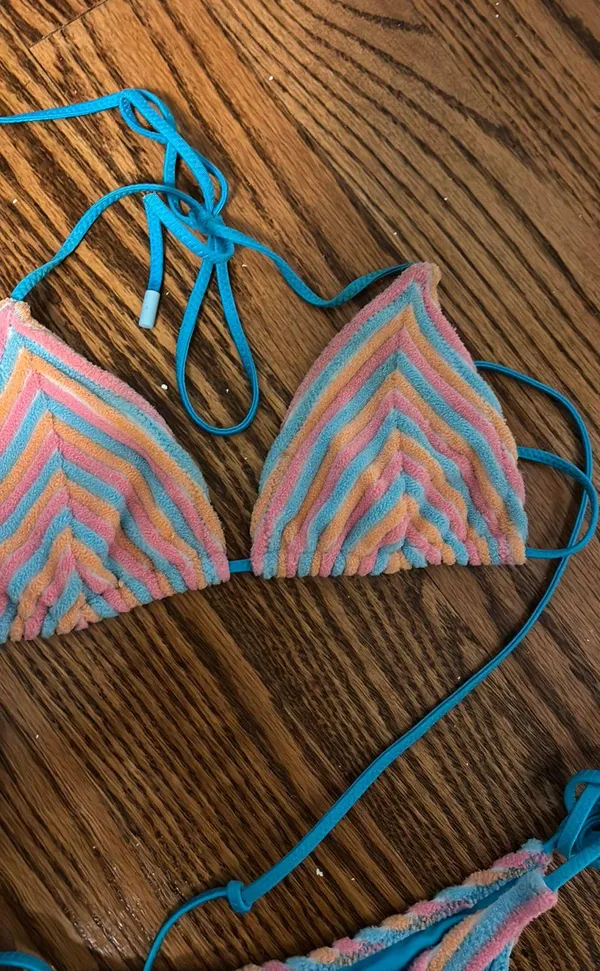 Triangl Bikini - Image 2
