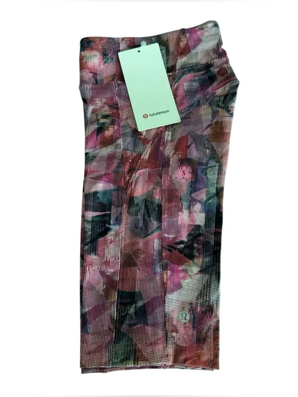 Lululemon On Pace Short 10" Inseam Sun Dazed Multi Pink Size 4 - Image 5