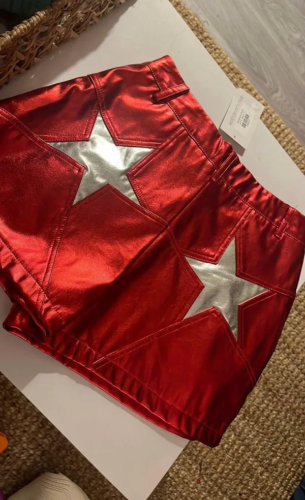 Red Shorts - Image 3