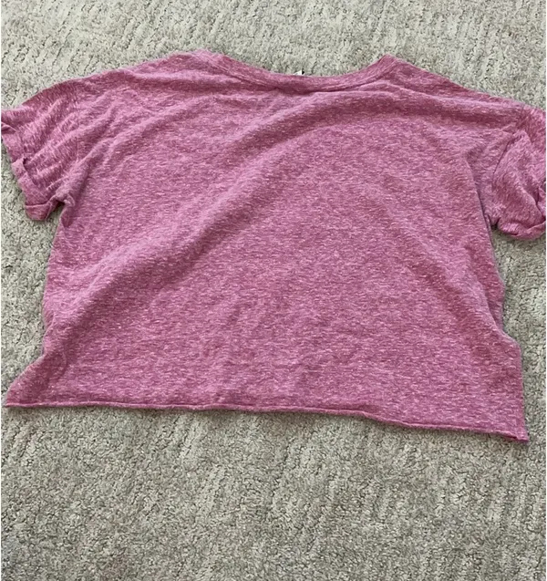 Cute pink cropped tee Size M - Image 2