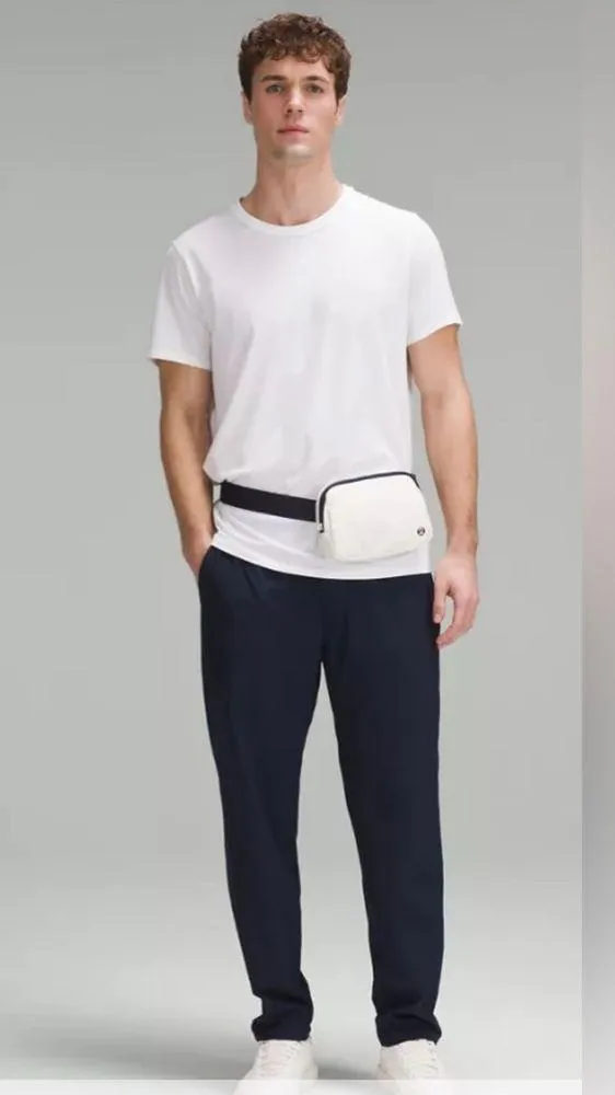 Lululemon NEW Everywhere Belt Bag 1L CANVAS with TAGS - Image 4