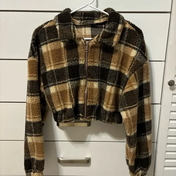 Plaid Cropped Sherpa Jacket Brown - Image 2