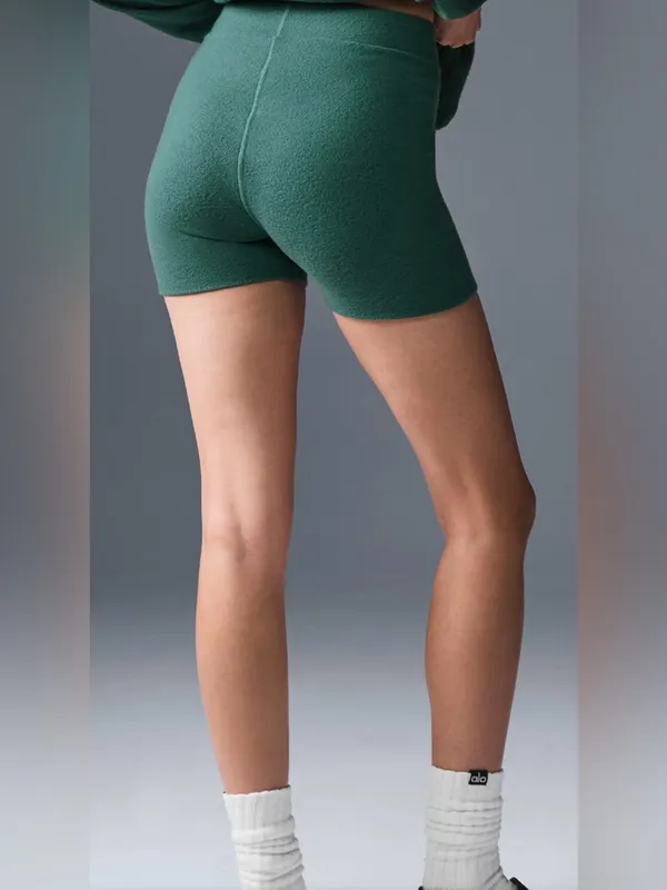 Alo Yoga NWT Alolux High Waist Me Time Winter Ivy Green Cozy Bike Shorts Size XS - Image 4