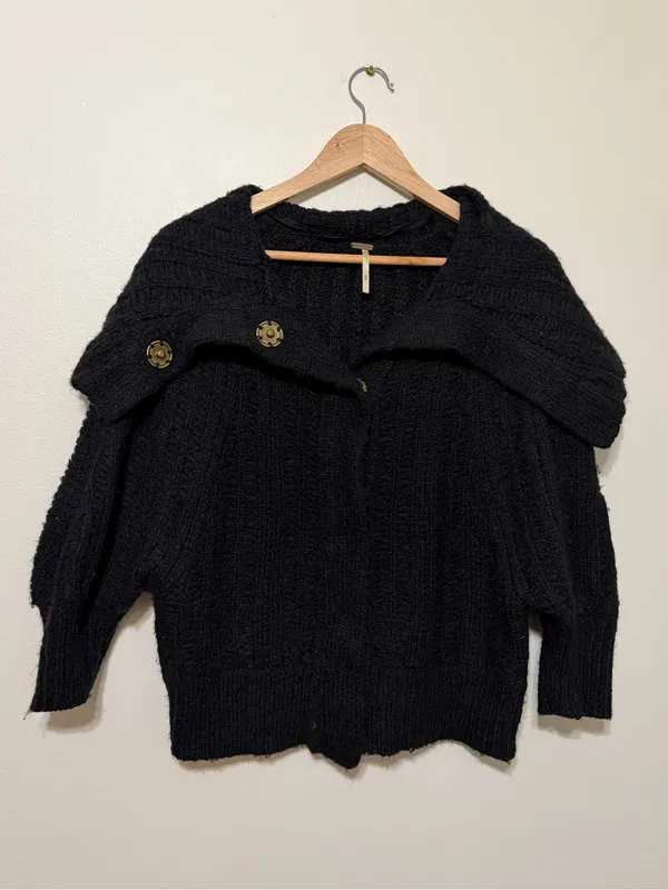 Free People Chunky Knit Cropped Cardigan Sweater Medium Wool Blend Black - Image 2