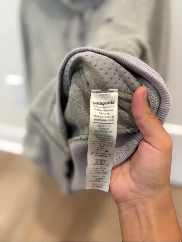 Patagonia hooded Zip Up Sherpa Jacket - Image 5