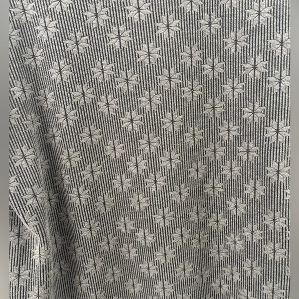 Woolrich grey long sleeve top with snowflake pattern - Image 2