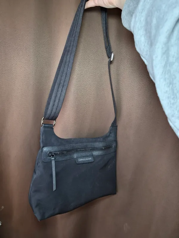 Longchamp Black Nylon Shoulder Bag Adjustable Crossbody Purse - Image 7