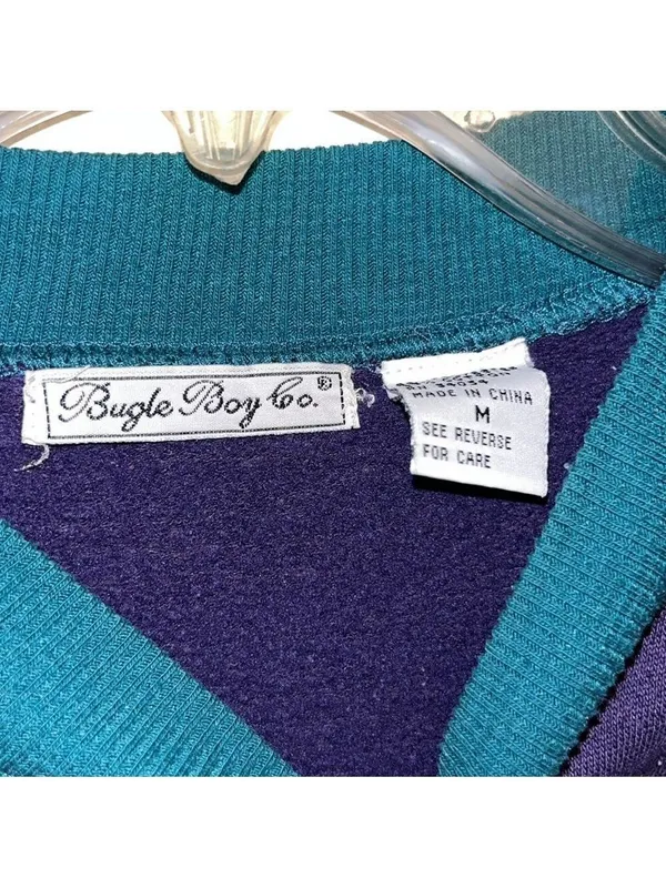 Bugle Boy Co Sweatshirt Medium Embroidery Pullover unisex - Image 3