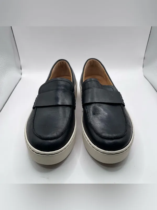 Born Marlie slip-on black loafers size 7 M platform black leather comfort women - Image 4