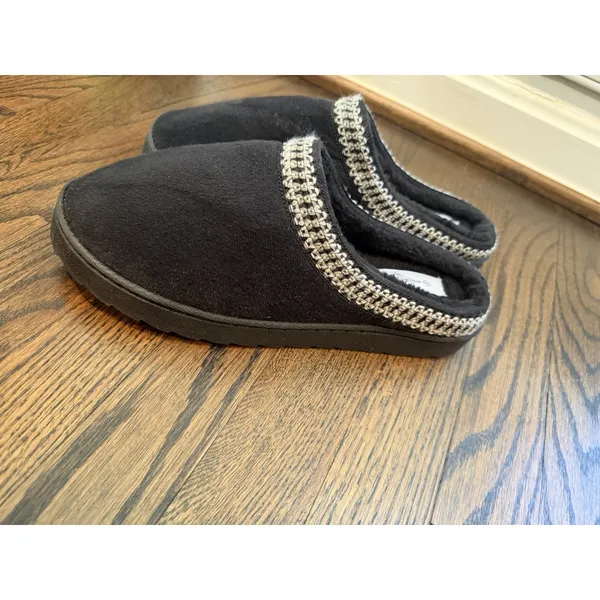 Sole Mates Women's Size 8 Slip On Black Slipper NEW - Image 3