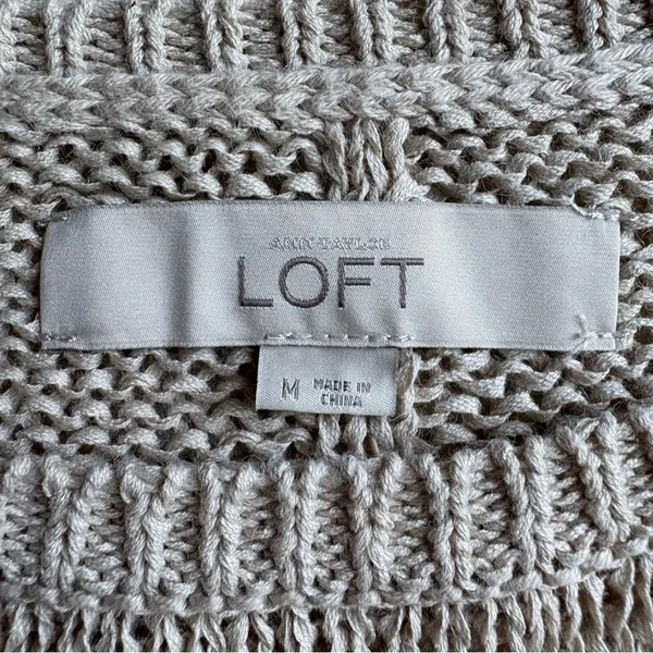 LOFT Light Cream Crew Neck Cable Sweater Size M - Image 5