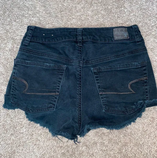 American Eagle Shorts - Image 2