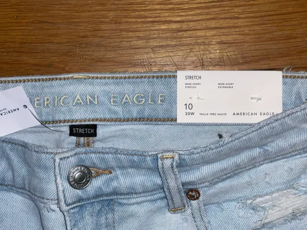 American Eagle Mom Shorts - Image 3
