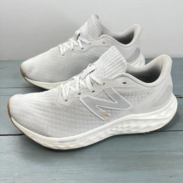 New Balance Fresh Foam Arishi v4 Light Grey White Gum Runnin Shoes WARISEG4 8.5W - Image 3