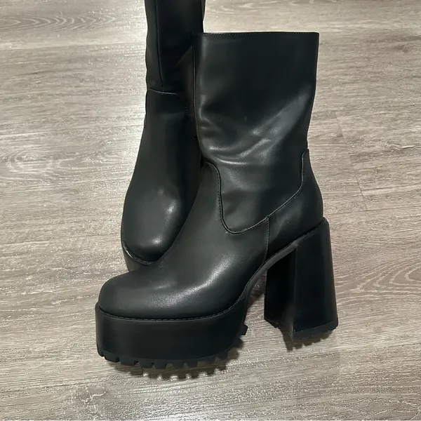 Princess Polly Garbo Platform Boots - Image 9