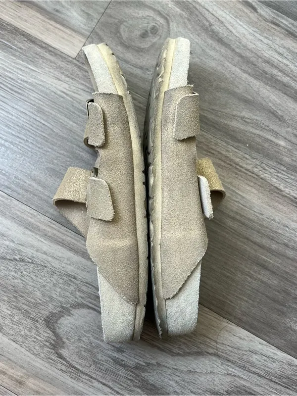 Birkenstock Arizona Sandals Gold Women Size 39 - Image 5