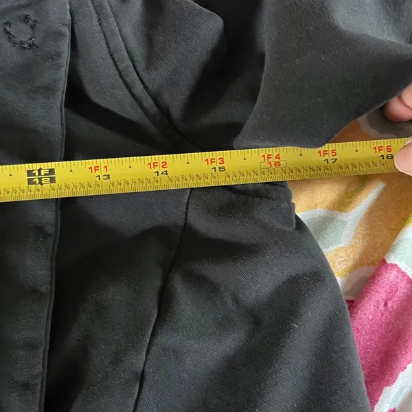 Lululemon Women's‎ Black Rulu Rally Wrap Long Sleeve Jacket with Thumbholes Sz 4 - Image 7