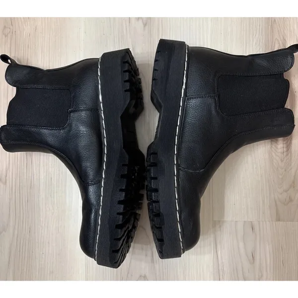 Black Leather Platform Boots Size 7.5 sincerely Jules Sleek‎ Hippie Retro - Image 3