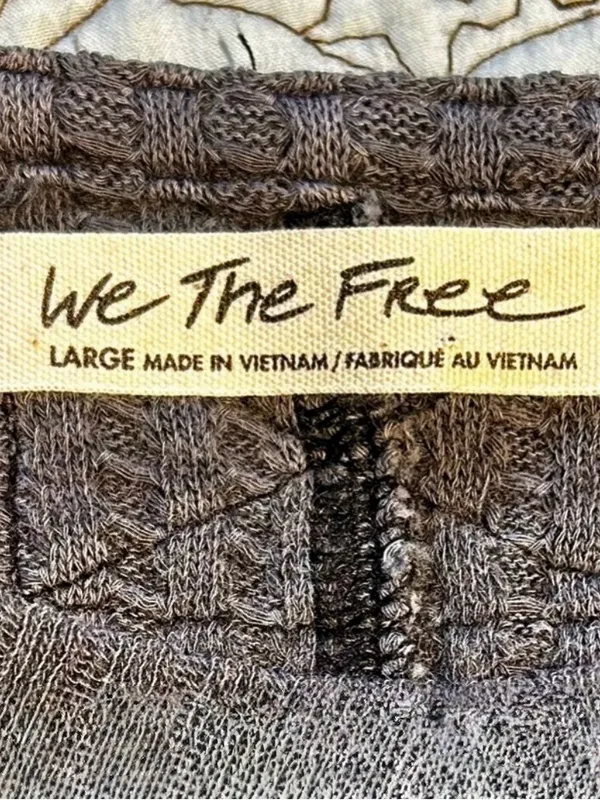 💥WE THE FREE New Magic Oversized V-Neck Thermal Top Charcoal Black Sz L💛 - Image 8