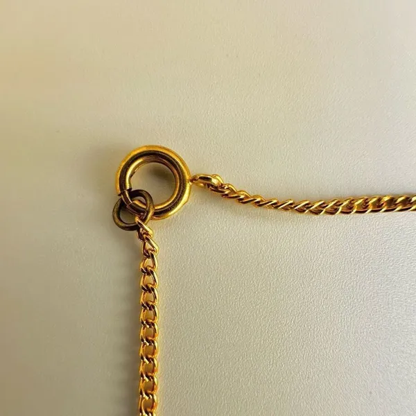 Gold tone clothes pin pendant necklace - Image 6