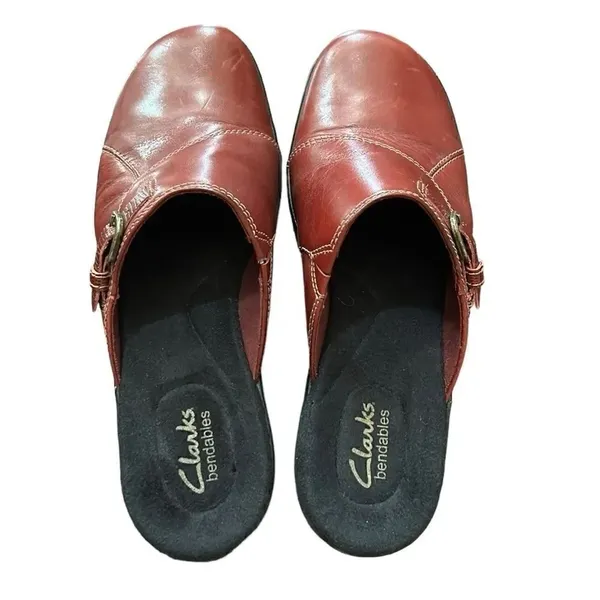 Clarks Bendables Red Leather Slip-on Shoes(Size 8.5M) - Image 2