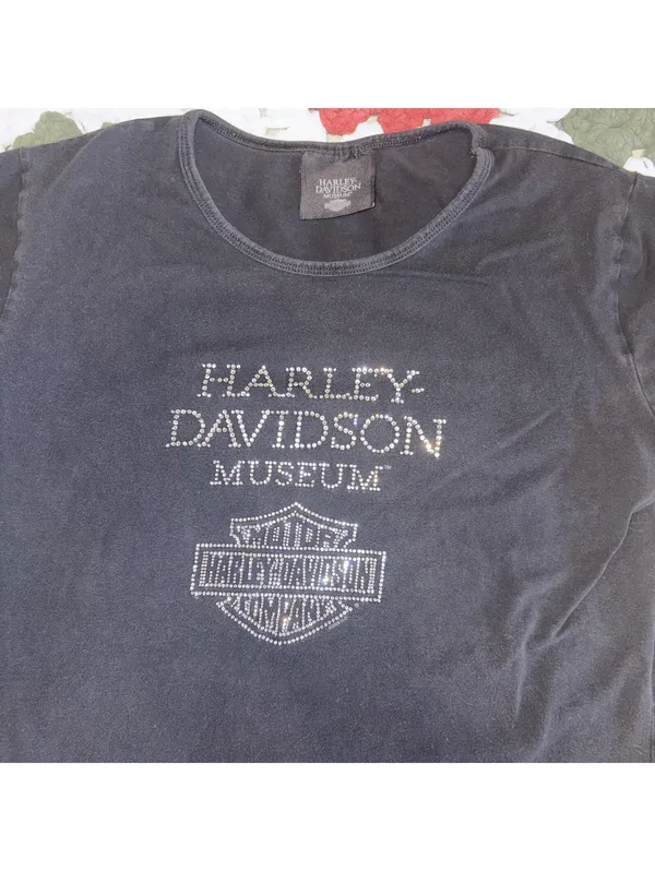Harley-Davidson Museum Woman’s XL Rhinestone Motorcycle Logo Black T-Shirt - Image 2