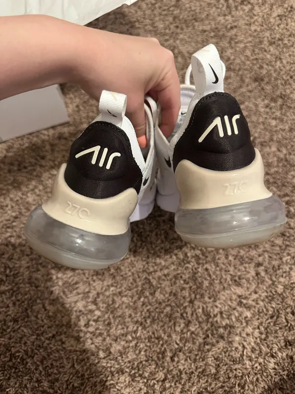 Women’s Nike Air Max 270 Shoes - Image 3