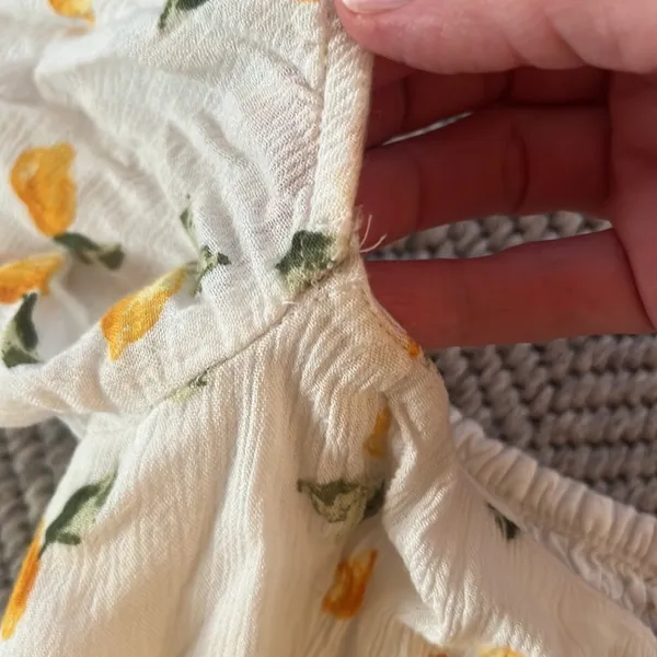 Abercrombie 🍋 crop top - Image 5