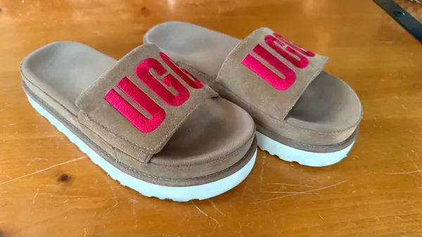 UGG platform slide sandals - Image 2