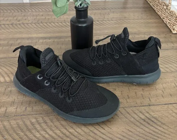 Nike sneakers - Image 2