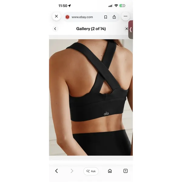 Alo Yoga Women's V-Neck Emulate Sports Bra Size Large - Image 2