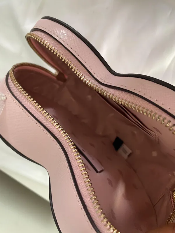 Kate Spade Heart Shape Bag - Image 3
