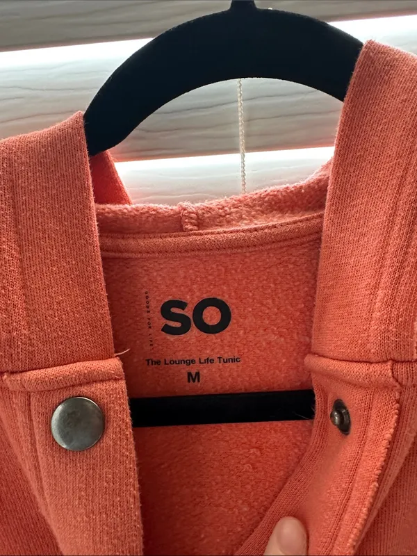 SO Men’s Coral Zip-Placket Hooded Sweater - Image 2